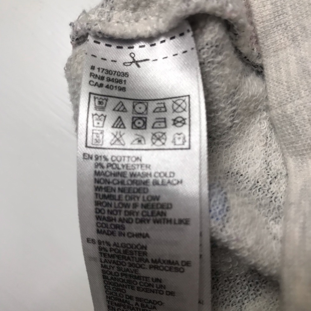 Forever 21, Disney Mickey Mouse Sweatshirt - Picture 4 of 4